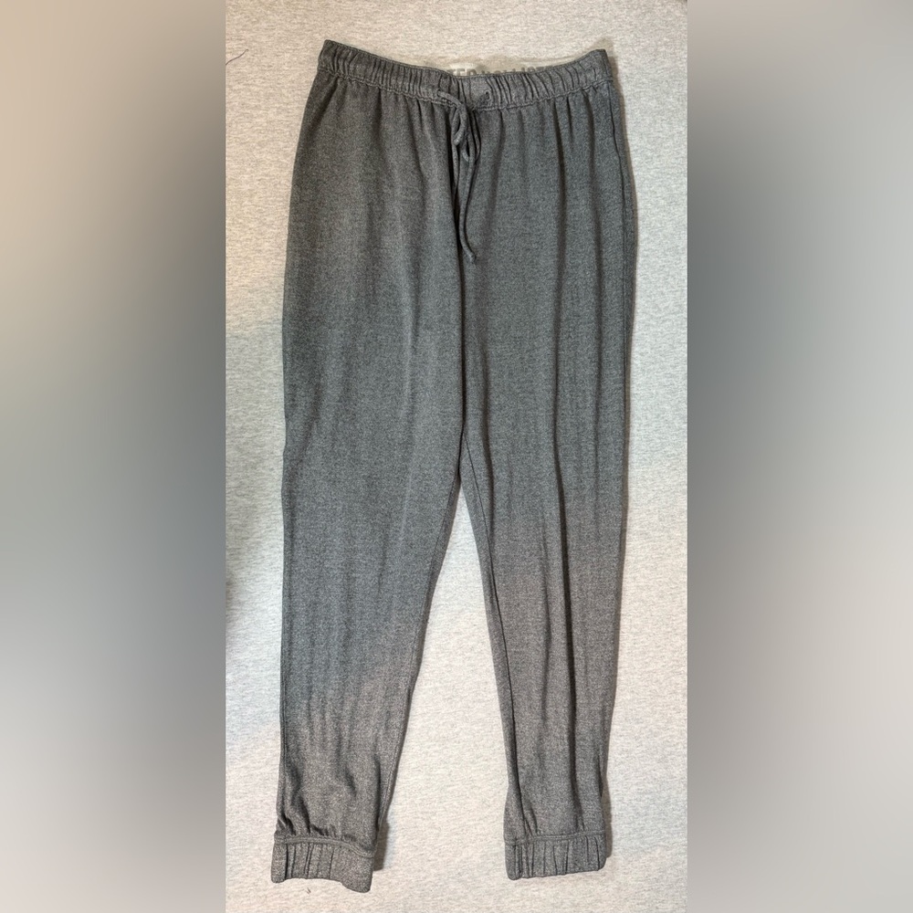 Hollister Women’s Logo Waistband Joggers – Gray 🩶